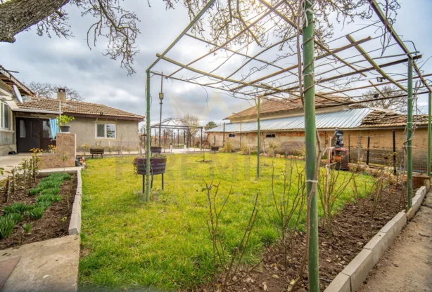 Агенция за недвижими имоти - Имоти Премиер - имот - 1186310, Цена: 115000 EUR