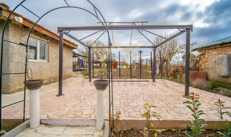 Къща в село Гурково . - - снимка 4 - Имоти Премиер