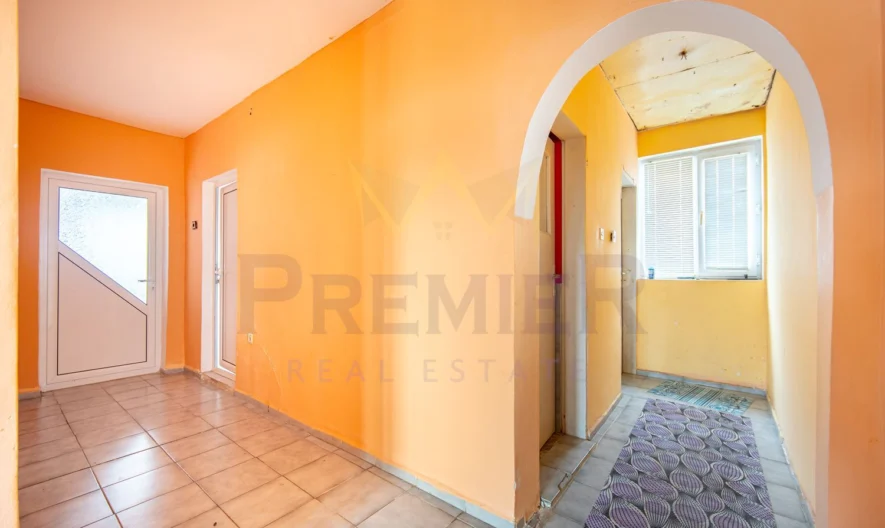 Къща в село Гурково -  - снимка 8 - Имоти Премиер