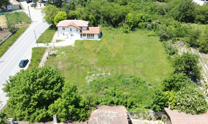 Къща в село Изгрев - - снимка 3 - Имоти Премиер