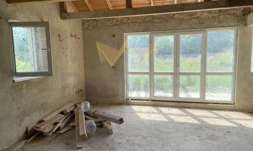 Къща в село Изгрев - - снимка 9 - Имоти Премиер