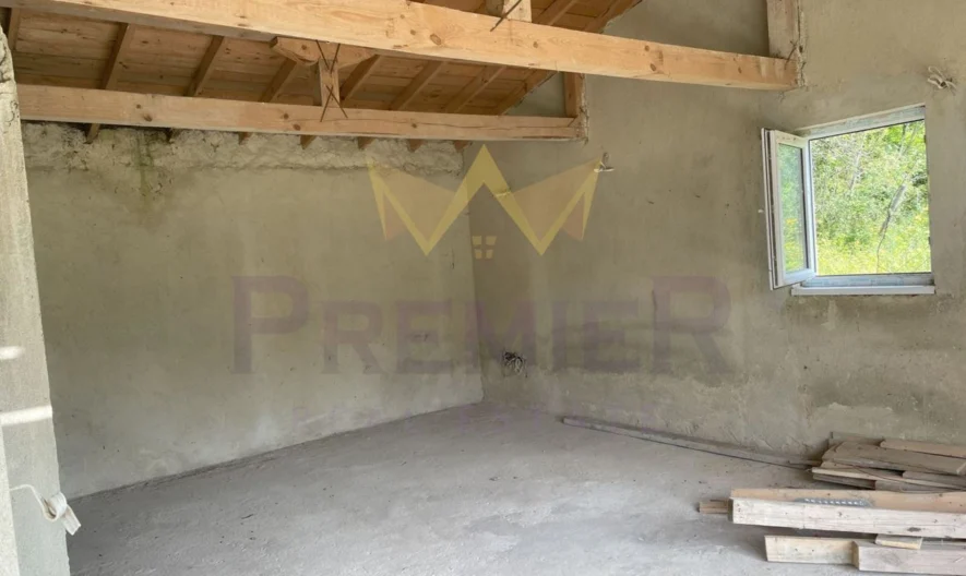 Къща в село Изгрев -  - снимка 9 - Имоти Премиер