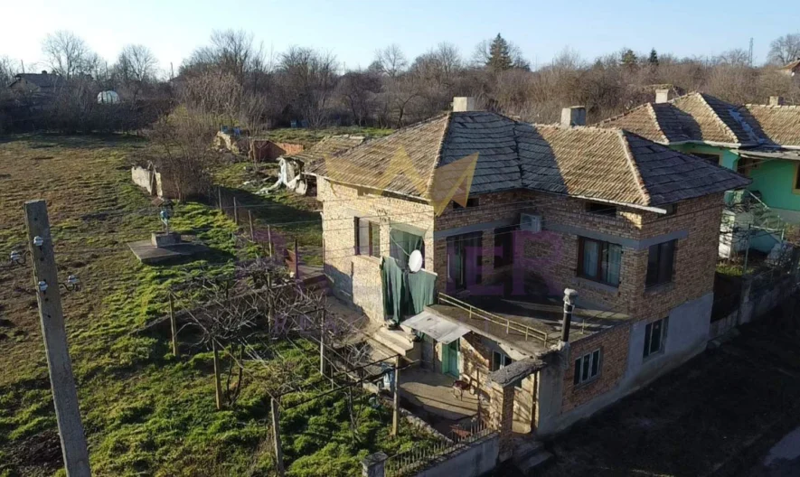 Къща в село Караманите - - снимка 1 - Имоти Премиер