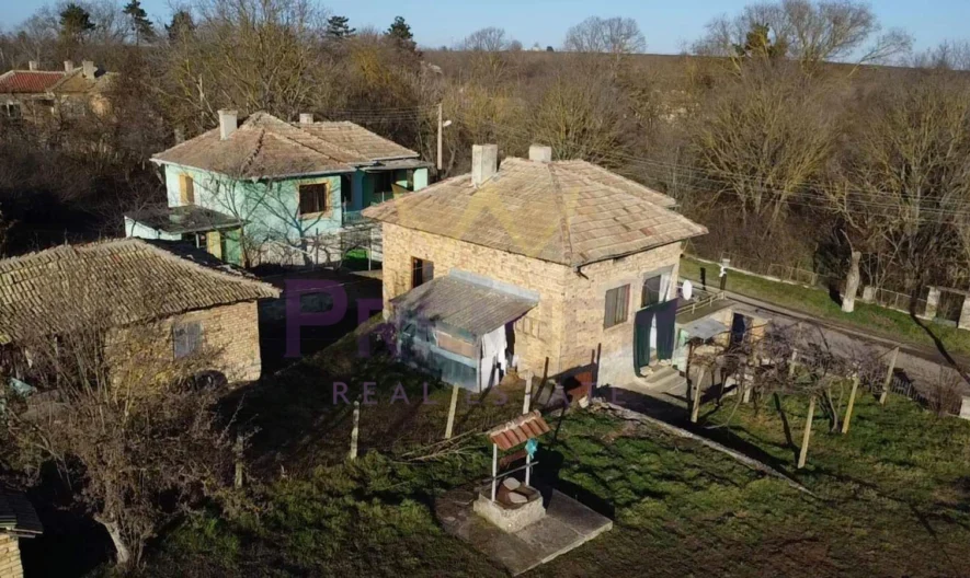 Къща в село Караманите - - снимка 3 - Имоти Премиер