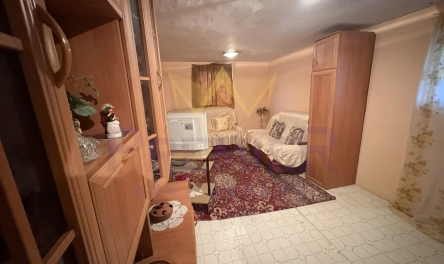 Къща в село Миролюбово - - снимка 10 - Имоти Премиер