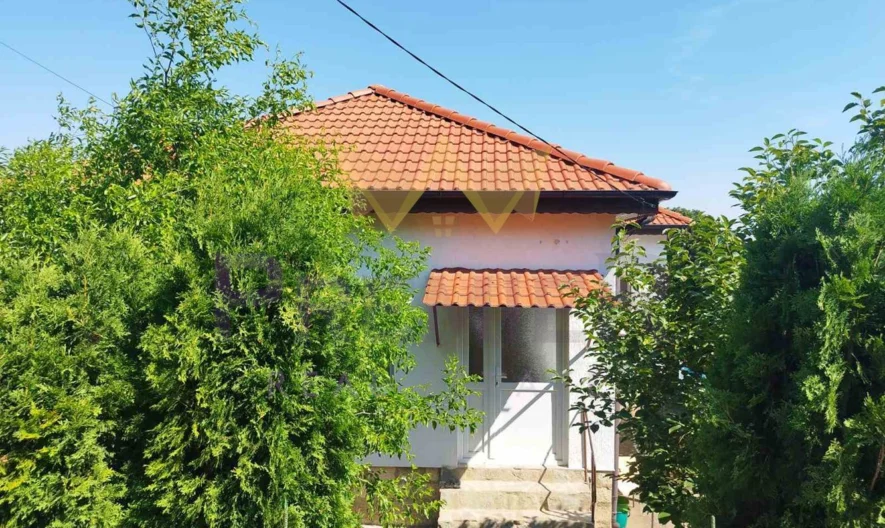 Къща в село Орлова могила ! -  - снимка 1 - Имоти Премиер