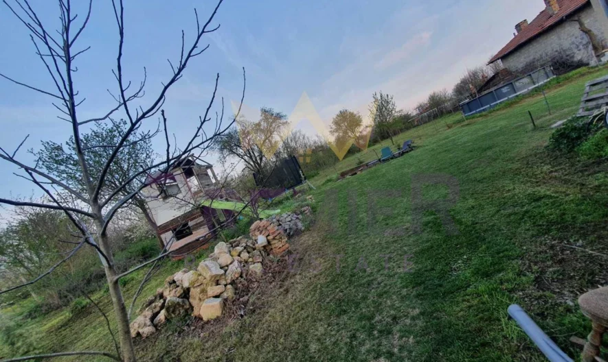 Къща в с.Кривня, област Варна -  - снимка 14 - Имоти Премиер