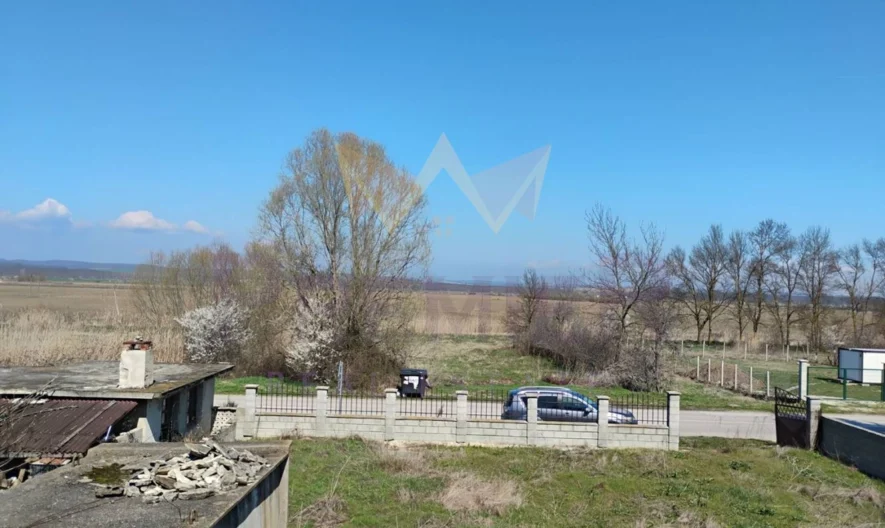 Къща в с.Ново Оряхово -  - снимка 9 - Имоти Премиер