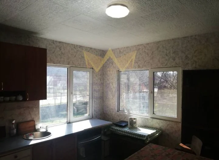 Къща в с.Разделна - - снимка 12 - Имоти Премиер