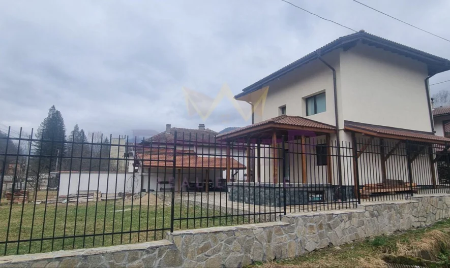 Къща в с.Рибарица -  - снимка 1 - Имоти Премиер