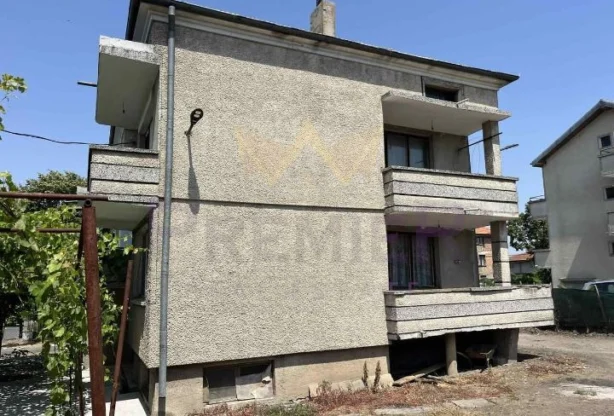 Агенция за недвижими имоти - Имоти Премиер - имот - 1054873, Цена: 182000 EUR