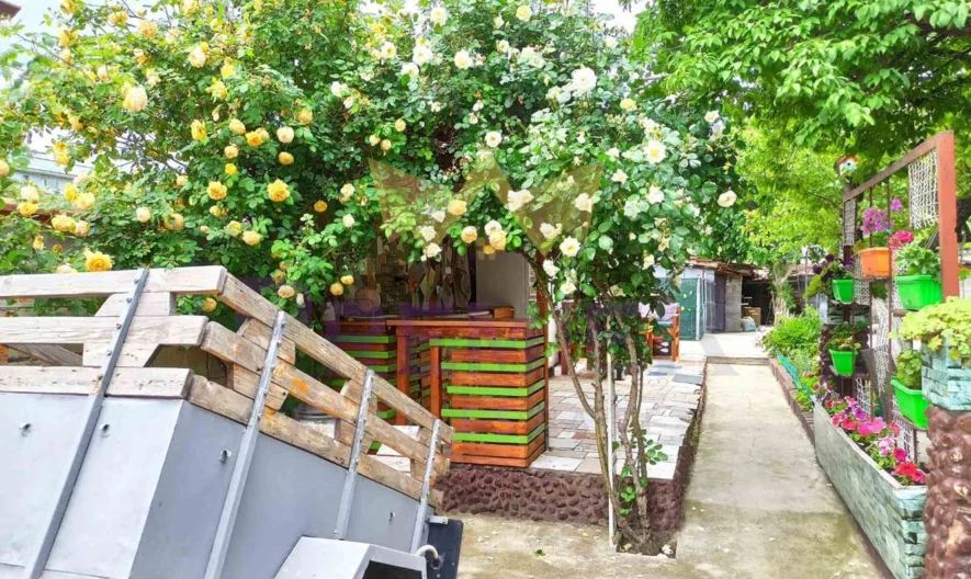 Къща в центъра на град Девня -  - снимка 11 - Имоти Премиер