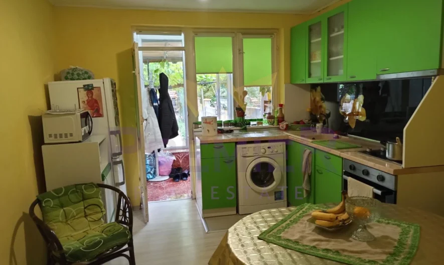 Къща в центъра на град Девня -  - снимка 21 - Имоти Премиер