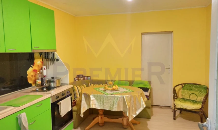 Къща в центъра на град Девня -  - снимка 21 - Имоти Премиер