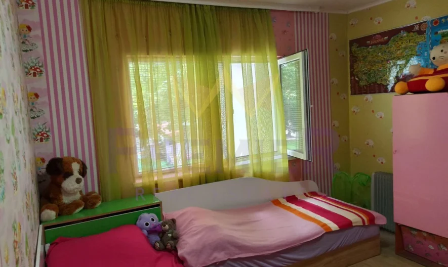 Къща в центъра на град Девня -  - снимка 24 - Имоти Премиер