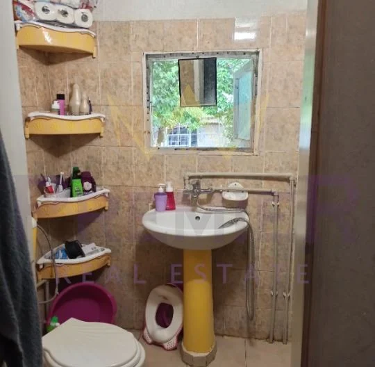 Къща в центъра на град Девня -  - снимка 27 - Имоти Премиер