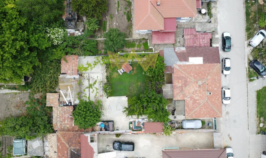 Къща в центъра на град Девня -  - снимка 4 - Имоти Премиер