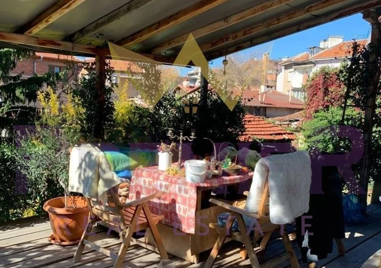 Къща в центъра на Пловдив -  - снимка 3 - Имоти Премиер