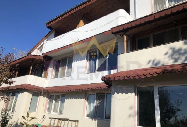 Къща във Възраждане - - снимка 1 - Имоти Премиер