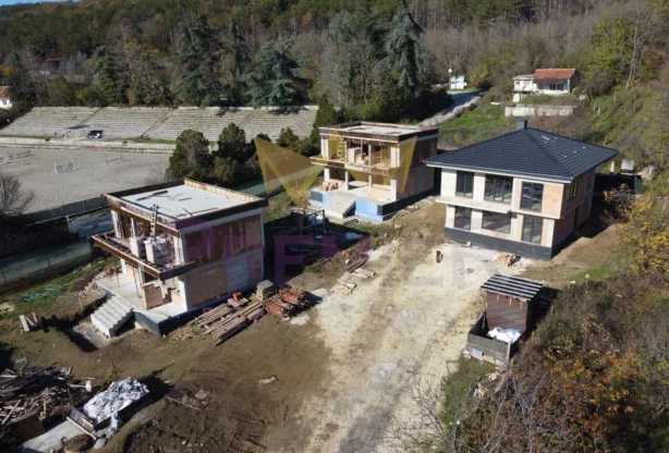 Агенция за недвижими имоти - Имоти Премиер - имот - 1100041, Цена: 380000 EUR