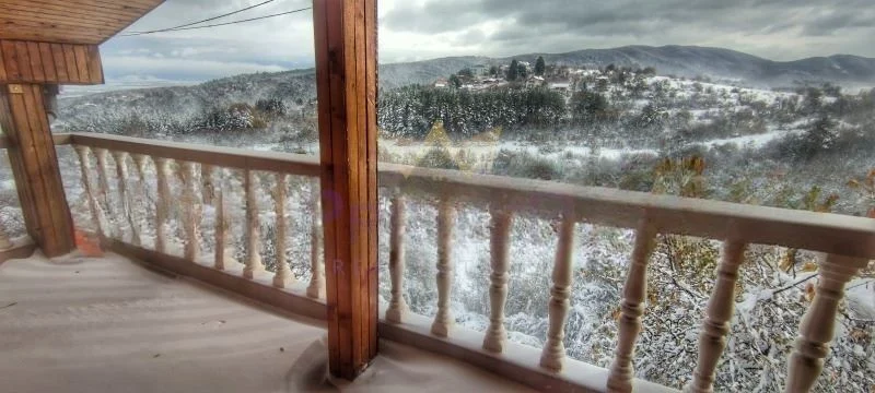 Къща във в.з. Панчарево -  - снимка 7 - Имоти Премиер