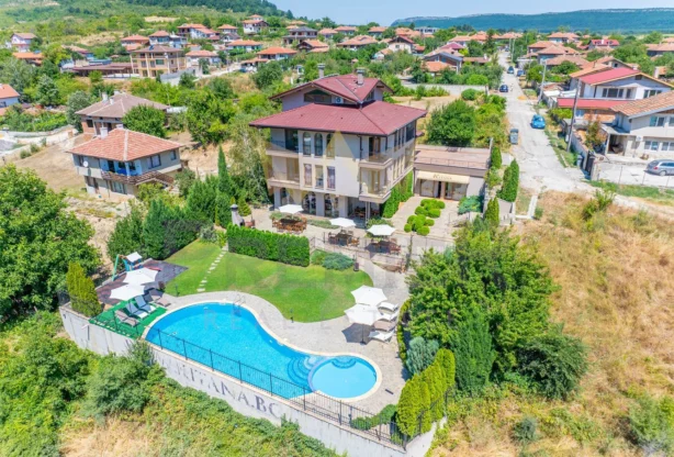 Агенция за недвижими имоти - Имоти Премиер - имот - 1043117, Цена: 650000 EUR