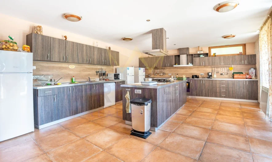 Къща за гости в с. Аспарухово - - снимка 3 - Имоти Премиер