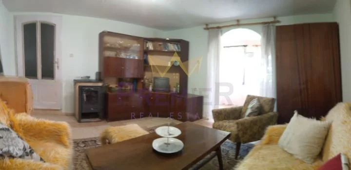 Къща за продажба в с. Круша -  - снимка 3 - Имоти Премиер