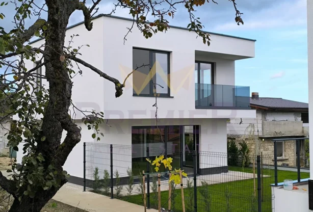 Агенция за недвижими имоти - Имоти Премиер - имот - 1098617, Цена: 298000 EUR