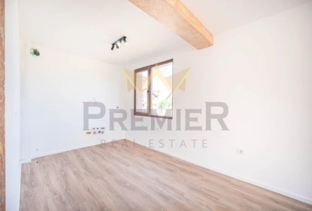 Код на имот: 1025589, Площ: 170 м<sup>2</sup> кв.м, Имоти Премиер - Цена: 270000 EUR