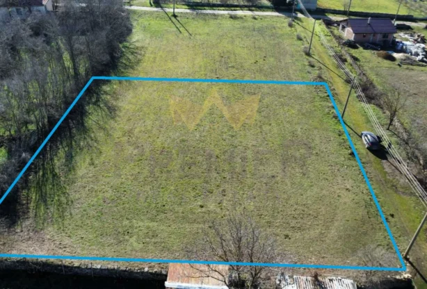 Код на имот: 1169170, Площ: 1980 м<sup>2</sup> кв.м, Имоти Премиер - Цена: 45540 EUR