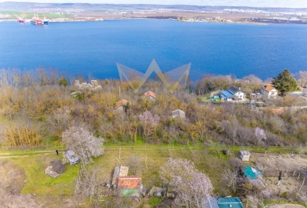 Код на имот: 1183590, Площ: 580 м<sup>2</sup> кв.м, Имоти Премиер - Цена: 33000 EUR