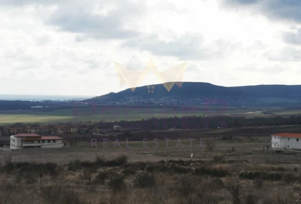 Код на имот: 638852, Площ: 10000 м<sup>2</sup> кв.м, Имоти Премиер - Цена: 120000 EUR