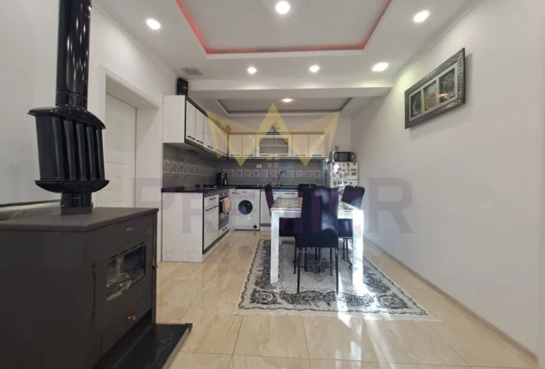 Код на имот: 969972, Площ: 130 м<sup>2</sup> кв.м, Имоти Премиер - Цена: 140000 EUR