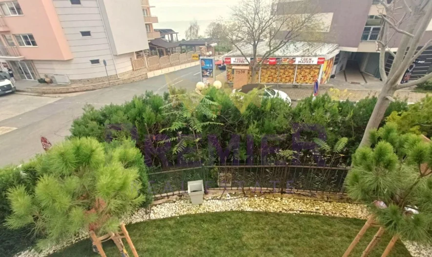 Кокетна двуетажна къща до плажа в Свети Влас - - снимка 13 - Имоти Премиер