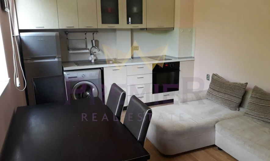 КОМПАКТЕН ДВУСТАЕН АПАРТАМЕНТ С ПАРКОМЯСТО - - снимка 1 - Имоти Премиер