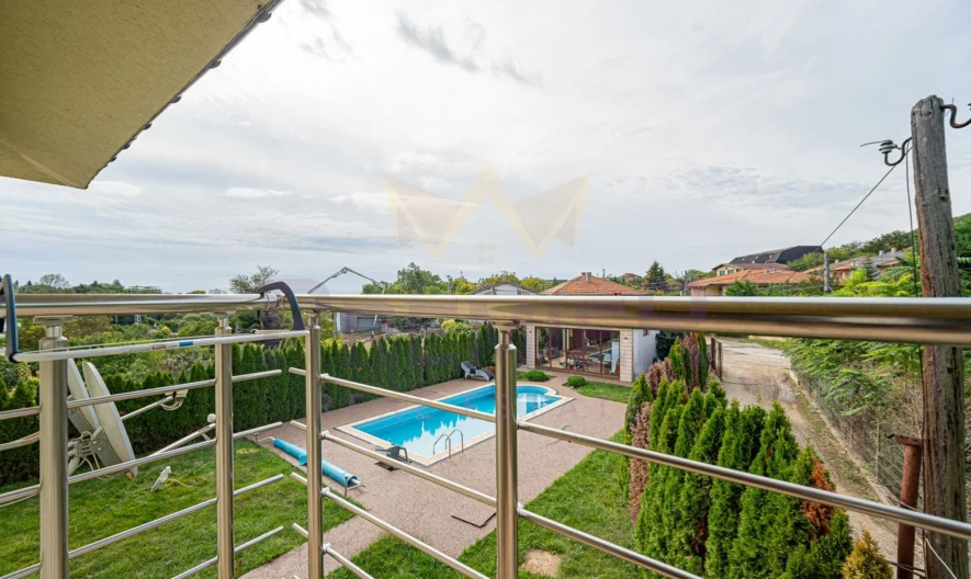 Kétszintes, energiahatékony ház medencével, tágas udvarral és tengeri panorámával Balcsikban. -  - snimka 50 - Imoti Premier