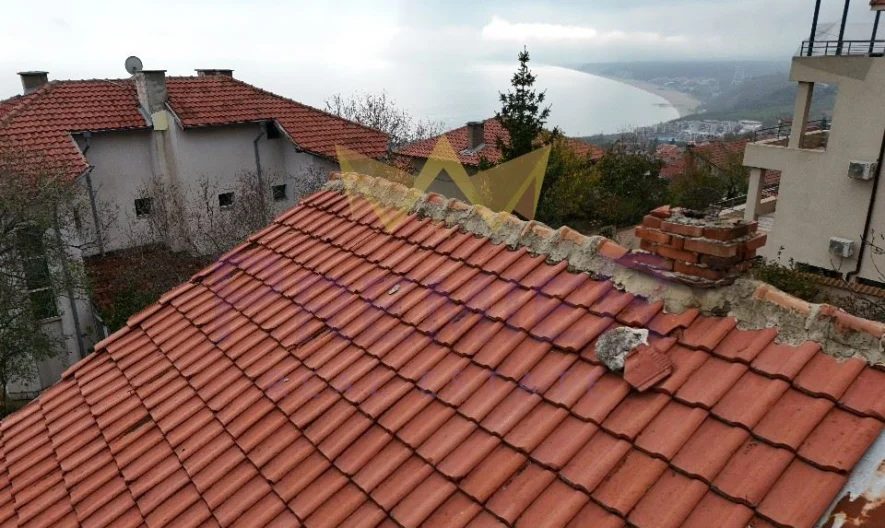 Kétszintes, felújítandó villa Balcsik és Albena közelében – kiváló befektetés tengerpanorámával! -  - snimka 3 - Imoti Premier