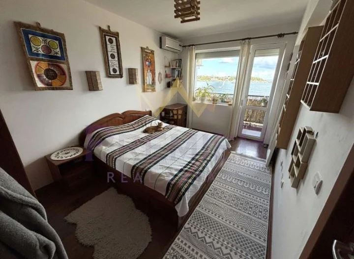 Kétszobás apartman a tenger és a tengerparti sétány közelében – Vasziliko negyed, Cárevo -  - snimka 6 - Imoti Premier