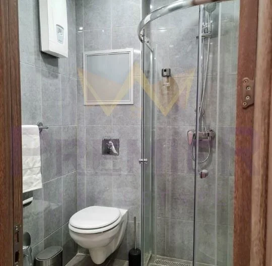 KÉTSZOBÁS LAKÁS A GÖRÖG NEGYEDBEN -  - snimka 9 - Imoti Premier