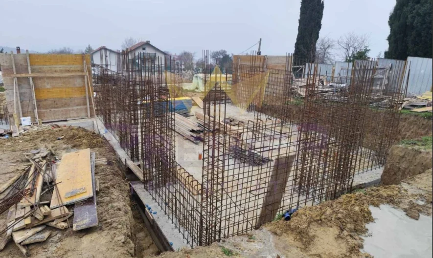 🌿 Лукс и спокойствие в м-т Зеленика – нова къща с двор и паркоместа! -  - снимка 3 - Имоти Премиер