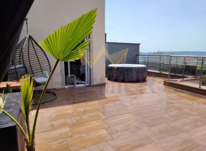 Луксозен 3-стаен апартамент с панорамна тераса - - снимка 2 - Имоти Премиер