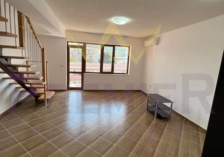 Луксозен 4-стаен мезонет с. Кранево - - снимка 23 - Имоти Премиер