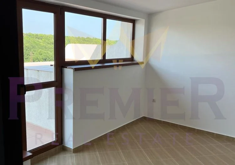 Луксозен 4-стаен мезонет с. Кранево -  - снимка 8 - Имоти Премиер