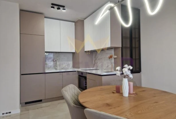 Агенция за недвижими имоти - Имоти Премиер - имот - 1093187, Цена: 210000 EUR