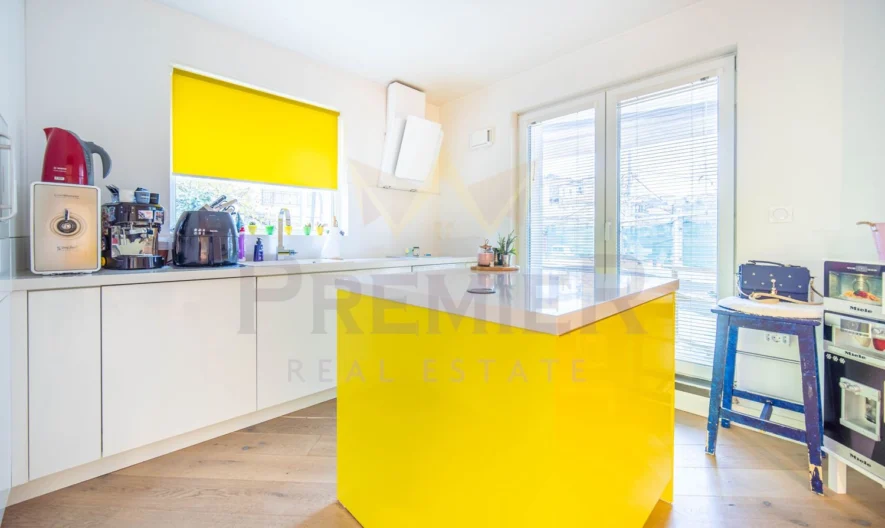 Луксозен и комфортен апартамент на морския бряг в град Балчик -  - снимка 10 - Имоти Премиер