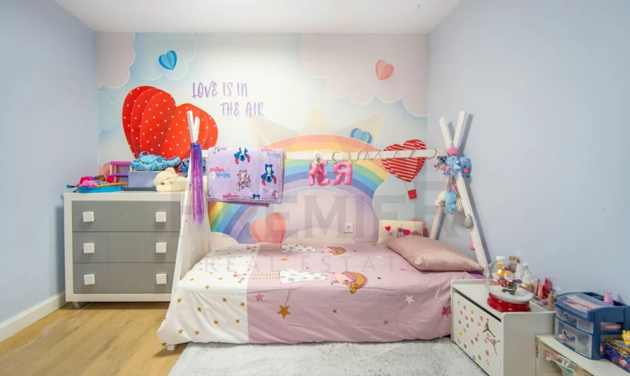 Луксозен и комфортен апартамент на морския бряг в град Балчик -  - снимка 13 - Имоти Премиер