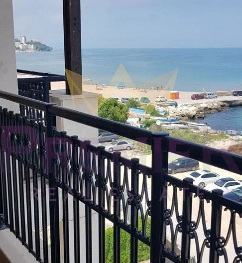 ЛУКСОЗЕН ИМОТ НА ПЪРВА ЛИНИЯ ДО ПЛАЖА -  - снимка 9 - Имоти Премиер