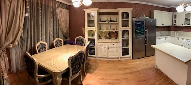 Луксозен имот с четири отделни стаи -  - снимка 7 - Имоти Премиер