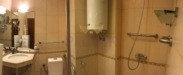 Луксозен имот с четири отделни стаи -  - снимка 8 - Имоти Премиер